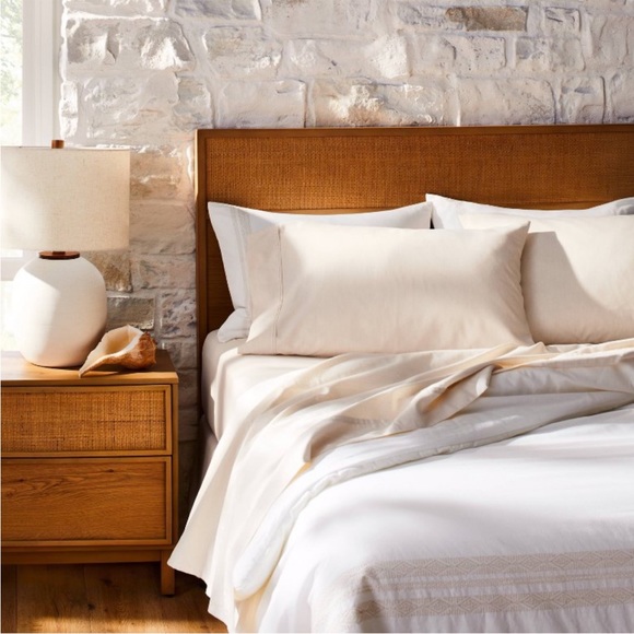 LAST ONE!!! Hearth & Hand Magnolia Melange Sheet Set Oatmeal (Queen) - Picture 2 of 4